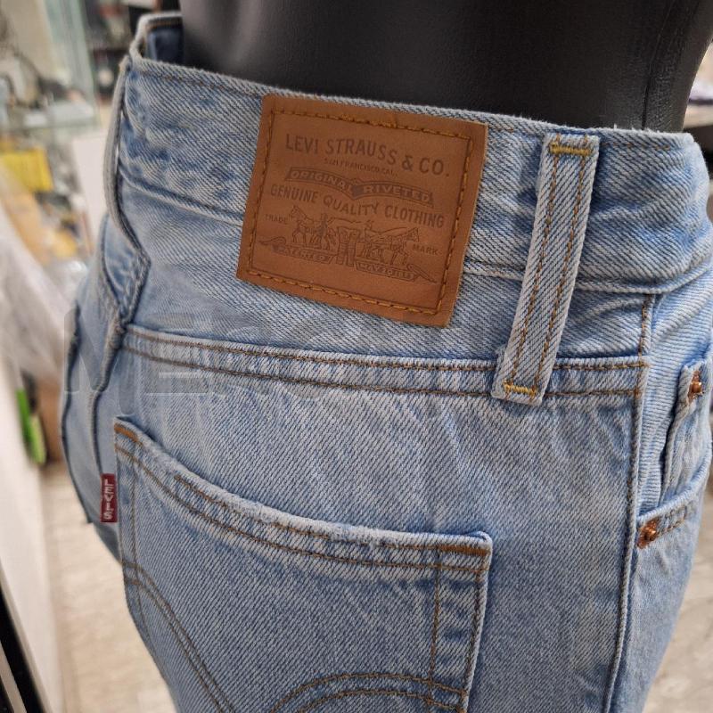 JEANS DONNA LEVIS CHIARO 26 | Mercatino dell'Usato Ottaviano 3