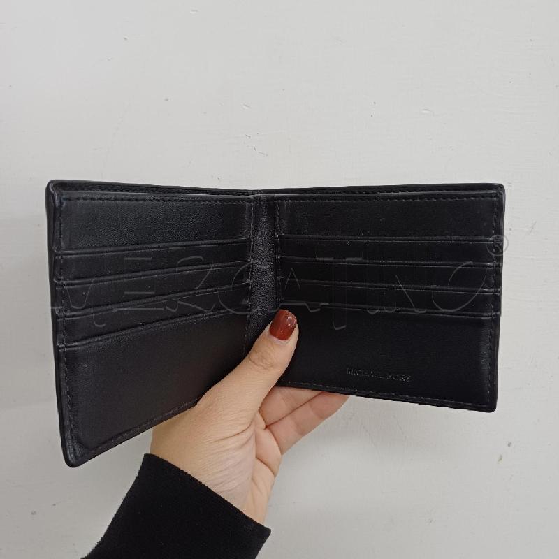 PORTA FOGLIO MICHAEL KORS NERO LOGO ROSSO | Mercatino dell'Usato Ottaviano 3