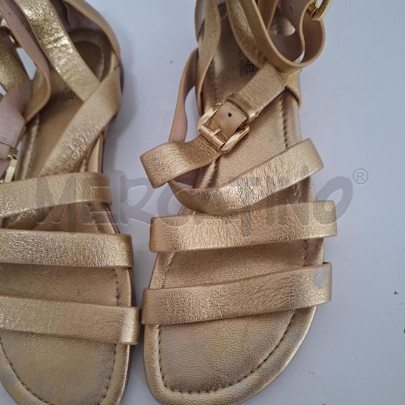 SANDALI DONNA MICHAEL MICHAEL KORS DORATO | Mercatino dell'Usato Ottaviano 3