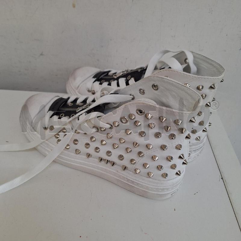 SCARPE DONNA GIOSELIN BIANCO BORCHIE | Mercatino dell'Usato Ottaviano 3