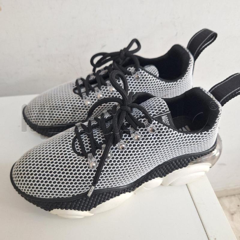 SCARPE UOMO MOSCHINO COUTURE BIANCO NERO | Mercatino dell'Usato Ottaviano 5