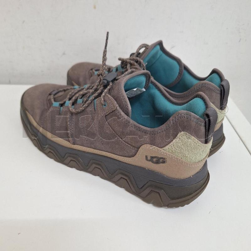 SCARPE UOMO UGG CAPTRAIL LOW GRIGIO | Mercatino dell'Usato Ottaviano 3