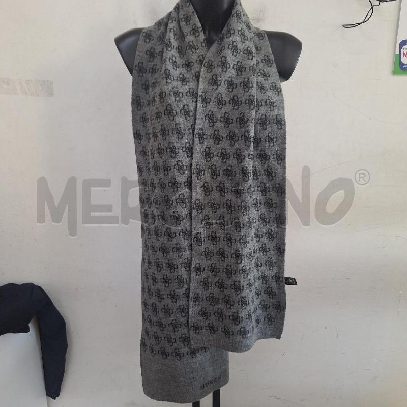 SCIARPA GUESS GRIGIO MONOGRAM | Mercatino dell'Usato Ottaviano 2
