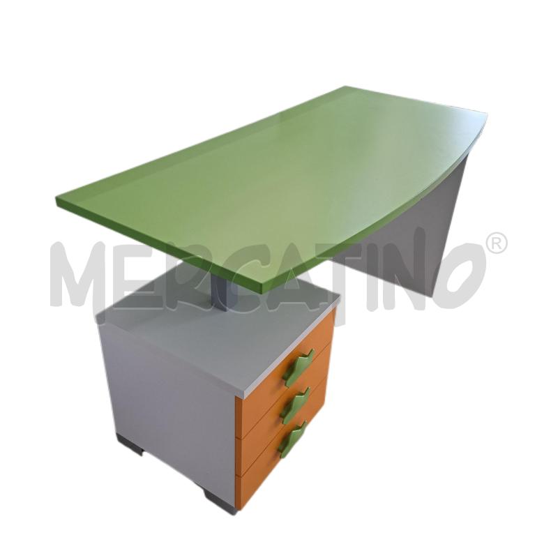 SCRIVANIA CAMERETTA VERDE ARANCIONE 3 CASSETTI  | Mercatino dell'Usato Ottaviano 2