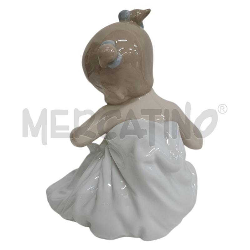 STATUA NAO BY LLADRO ECCOMI QUA PORCELLANA - 16 CM. | Mercatino dell'Usato Ottaviano 2