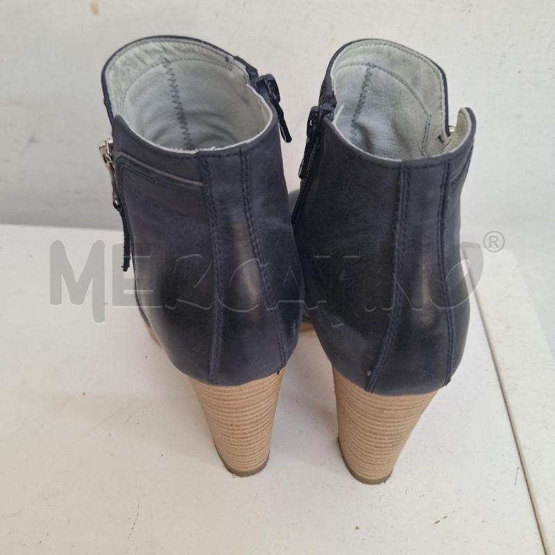 STIVALETTI DONNA NEROGIARDINI BLU TACCO PELLE | Mercatino dell'Usato Ottaviano 3