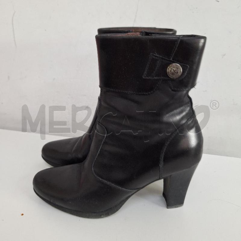 STIVALETTI DONNA NEROGIARDINI NERO TACCO | Mercatino dell'Usato Ottaviano 2