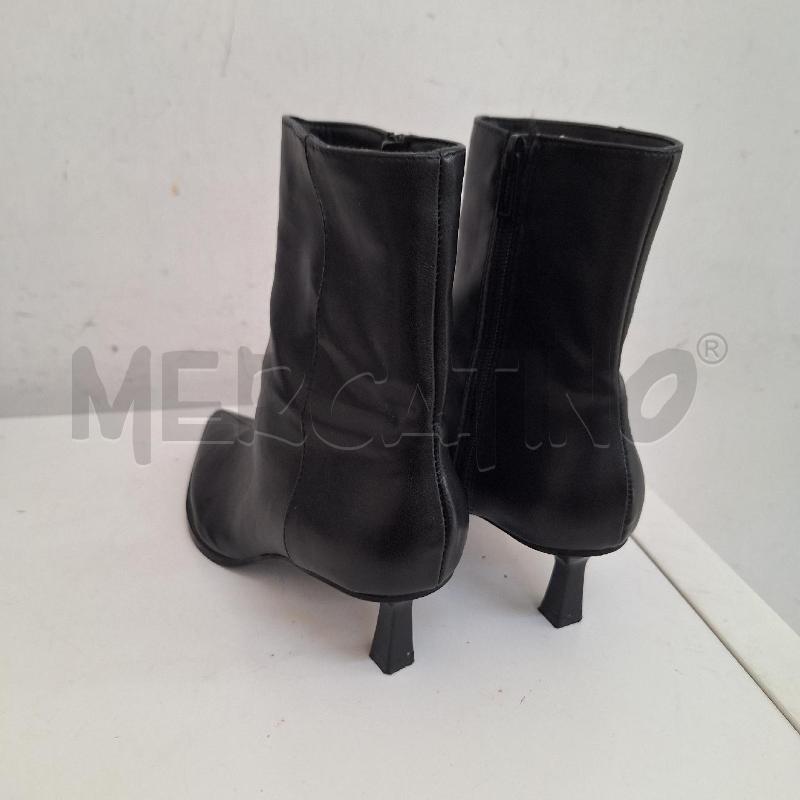 STIVALETTI DONNA ZARA NERO PUNTA | Mercatino dell'Usato Ottaviano 3