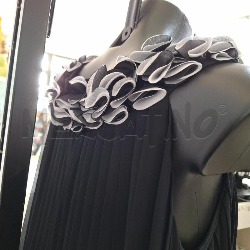 VESTITO DONNA CAMOMILLA NERO PLISSE COLLO ROUCHES GRIGIO | Mercatino dell'Usato Ottaviano 3