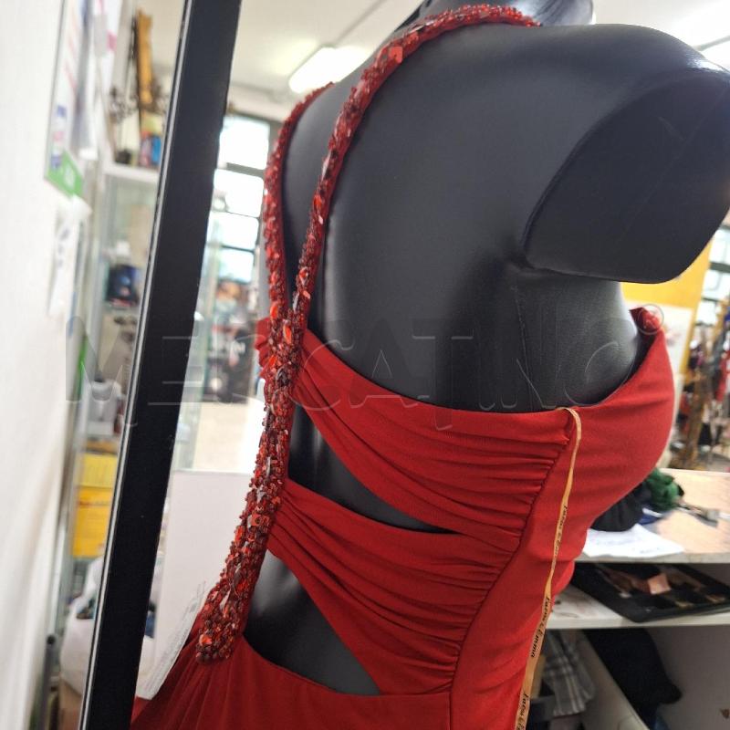 VESTITO DONNA LUCAS&EMMA ROSSO APPLICAZIONI LUNGO | Mercatino dell'Usato Ottaviano 3