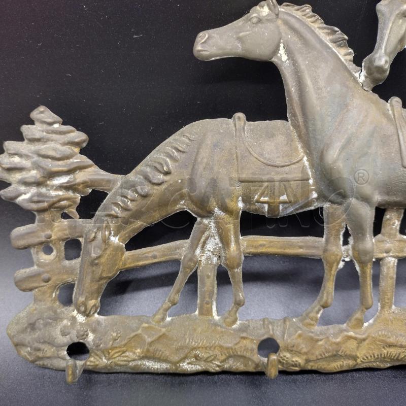 APPENDINO CAVALLI OTTONE 4 POSTI | Mercatino dell'Usato Oristano 3