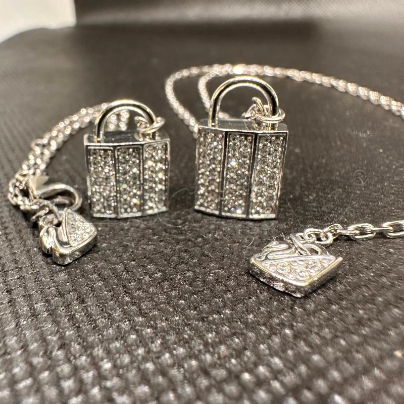 COLLANA SWAROVSKI 5120621 LUCCHETTI PARURE | Mercatino dell'Usato Oristano 2