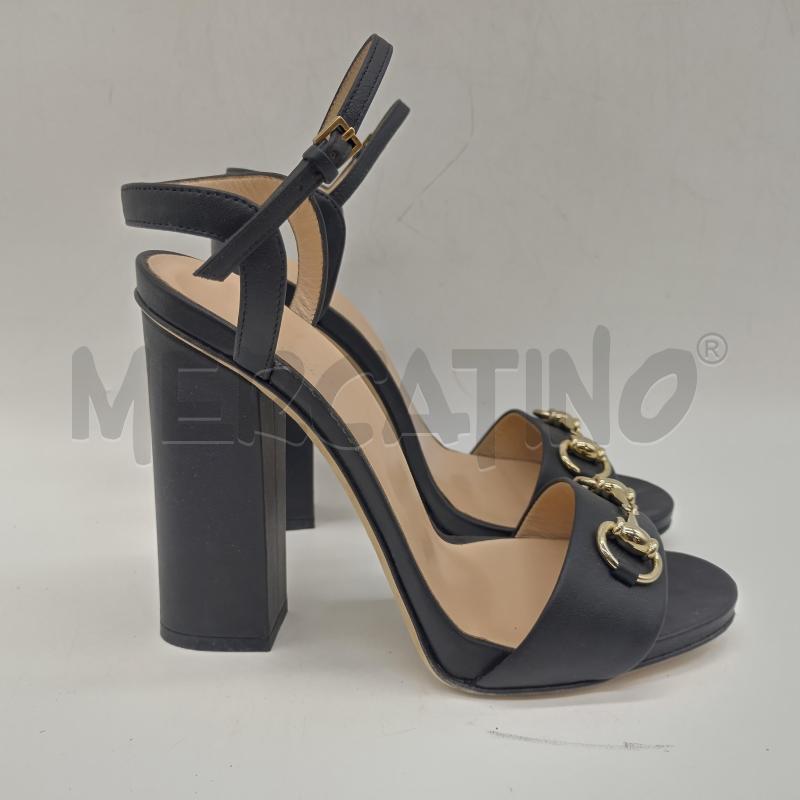 GUCCI SANDALO CON MORSETTO A TACCO ALTO NERO 37.5 | Mercatino dell'Usato Oristano 2