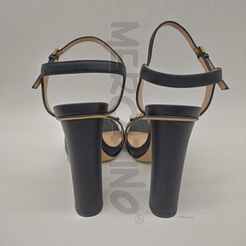GUCCI SANDALO CON MORSETTO A TACCO ALTO NERO 37.5 | Mercatino dell'Usato Oristano 3