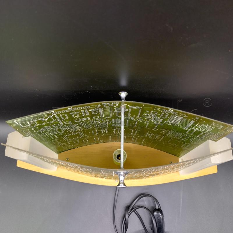LAMPADA TAVOLO CIRCUITI PC | Mercatino dell'Usato Oristano 4