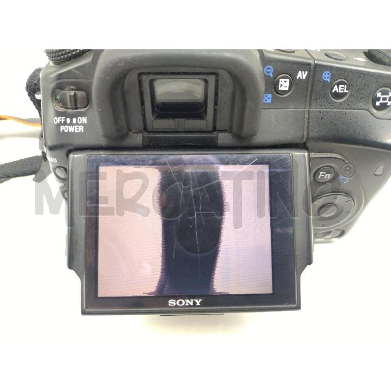 MACCHINA FOTOGRAFICA SONY A350 NO DISPLAY | Mercatino dell'Usato Oristano 4