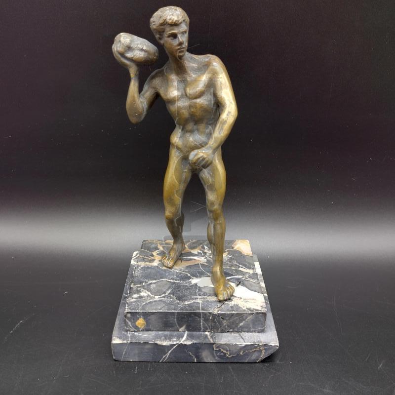 SCULTURA BRONZO IL RUGBISTA ATTR. LUCIANO CONDORELLI | Mercatino dell'Usato Oristano 1