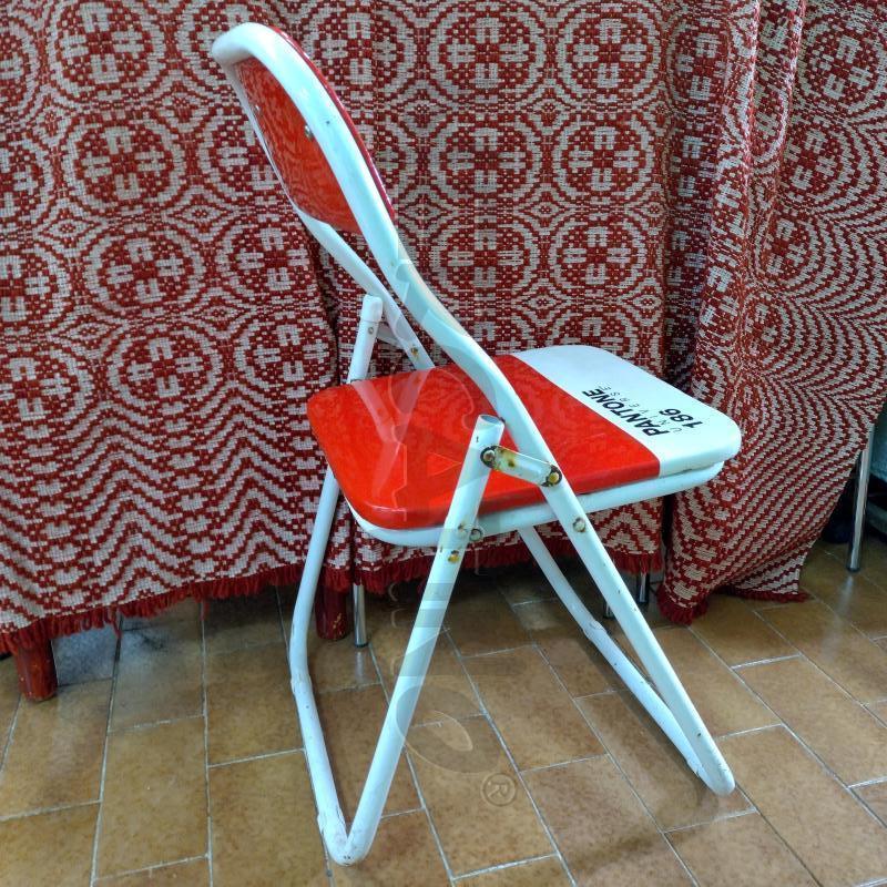 SEDIA PIEGHEVOLE SELETTI PANTONE ROSSA 186 UNIVERSE | Mercatino dell'Usato Oristano 3