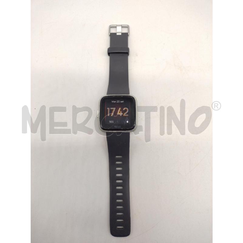 SMART WATCH FITBIT 4  | Mercatino dell'Usato Oristano 2
