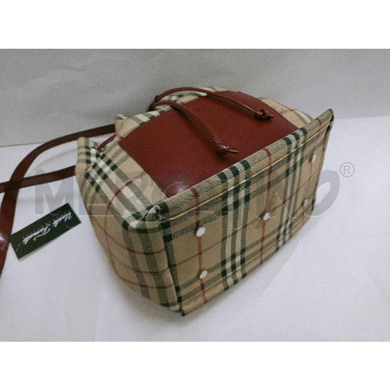BORSA DONNA SECCHIELLO BURBERRY | Mercatino dell'Usato Palermo 2