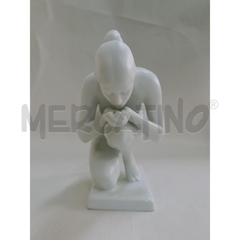 STATUETTA DONNA CHE BEVE RONTHALE | Mercatino dell'Usato Palermo 1