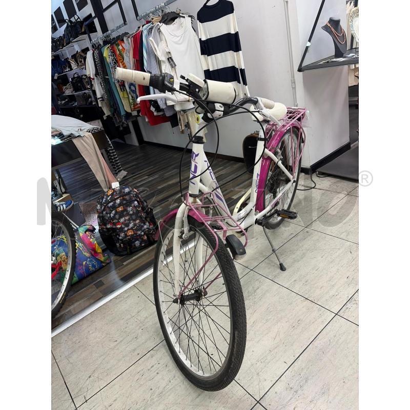 BICICLETTA DONNA BIANCA ROSA NCR | Mercatino dell'Usato Montesilvano 2