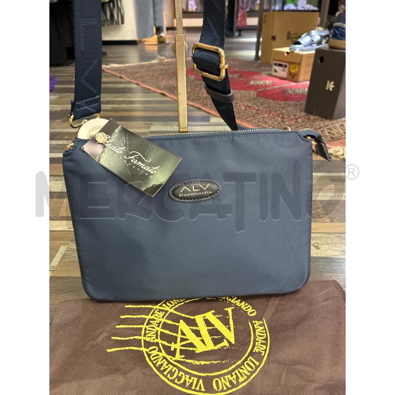 BORSA DONNA 1 CLASSE BLU | Mercatino dell'Usato Montesilvano 2