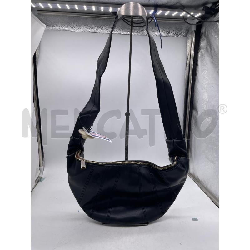 BORSA DONNA FIORELLA RUBINO FORMA MEZZALUNA NERA | Mercatino dell'Usato Montesilvano 1