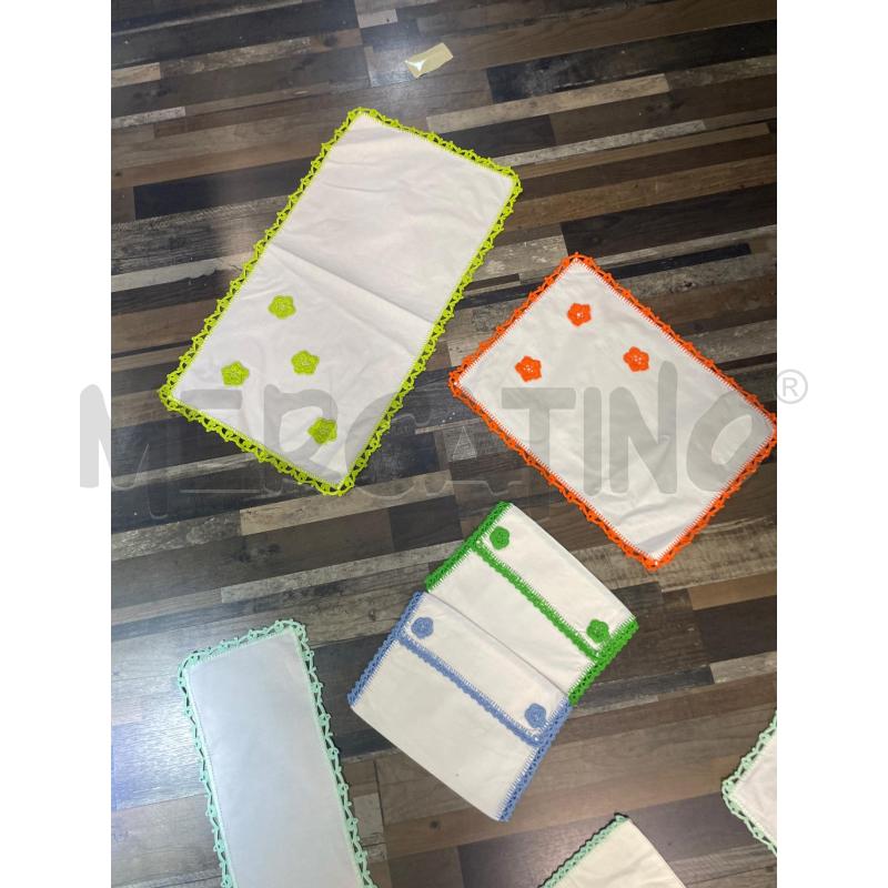 CENTRINI GRUPPO BORDINI COLORATI UNCINETTO | Mercatino dell'Usato Montesilvano 2
