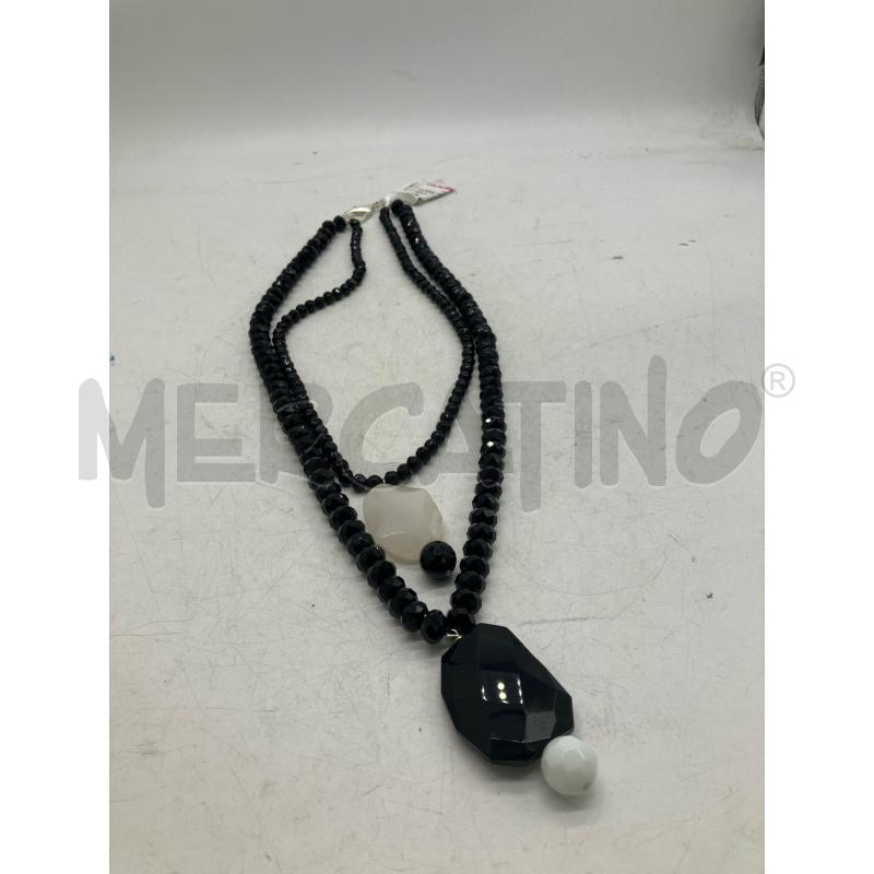COLLANA PERLINE NERE CIONDOLO PIETRE BIANCHE NERE | Mercatino dell'Usato Montesilvano 2