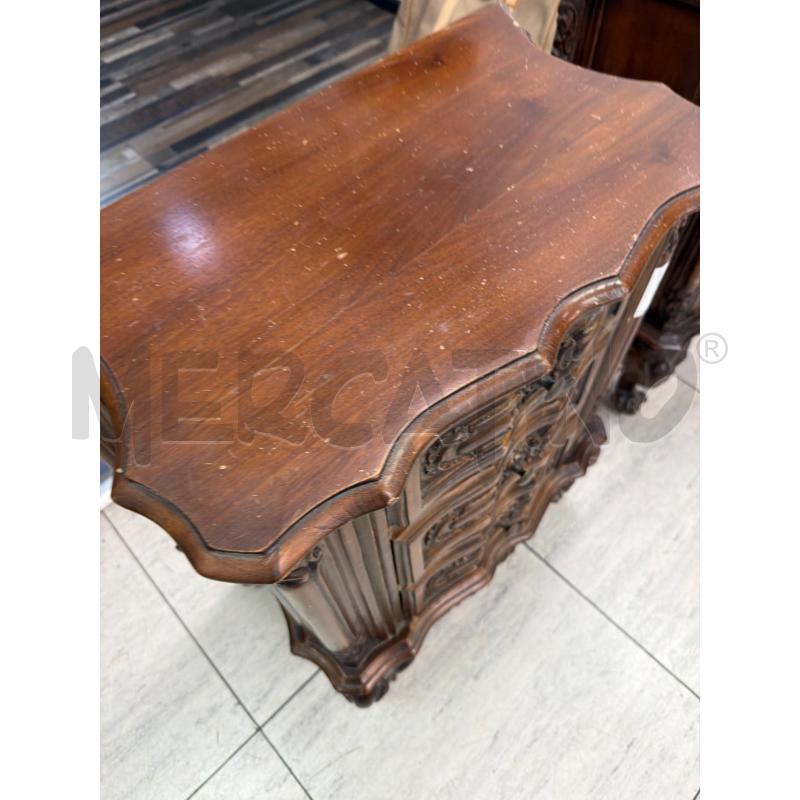 COMODINO IN STILE 3 CASSETTI | Mercatino dell'Usato Montesilvano 2