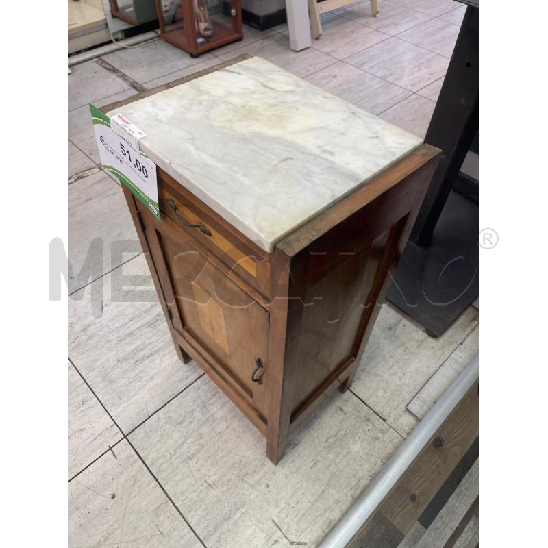COMODINO MARMO BIANCO | Mercatino dell'Usato Montesilvano 2
