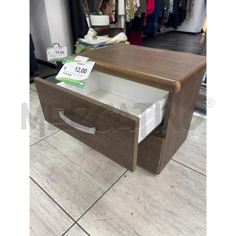 COMODINO MARRONE DUE CASSETTI | Mercatino dell'Usato Montesilvano 2