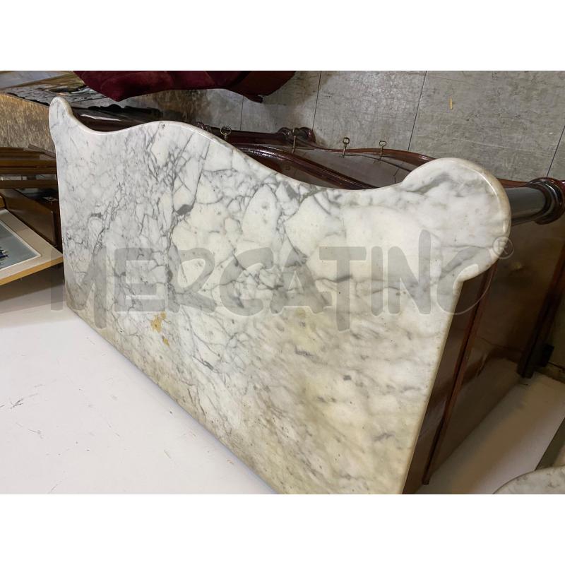 COMO' MARMO BIANCO '800 | Mercatino dell'Usato Montesilvano 3