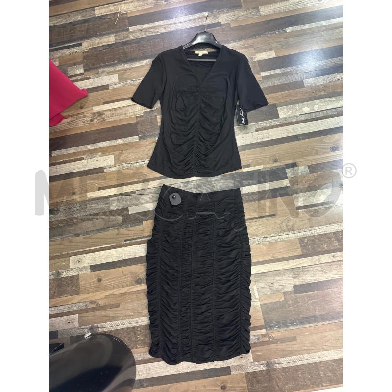 COMPLETO DONNA BURBERRY LONDON LEGGERO NERO ARRICCIATO | Mercatino dell'Usato Montesilvano 1