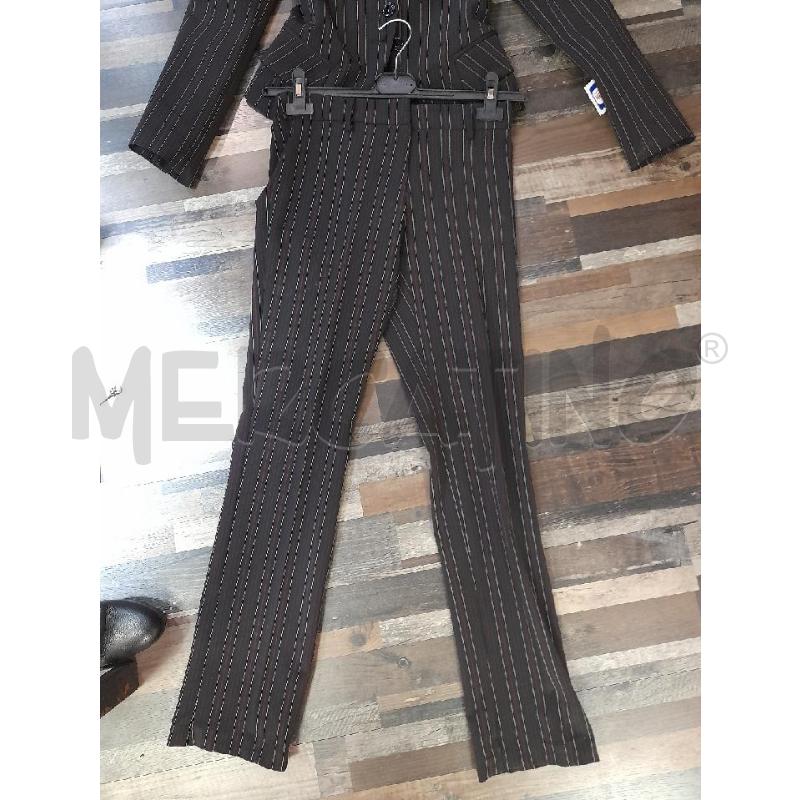 COMPLETO DONNA LORNA BOSE NERO RIGHINE BIANCHE ROSSE | Mercatino dell'Usato Montesilvano 1