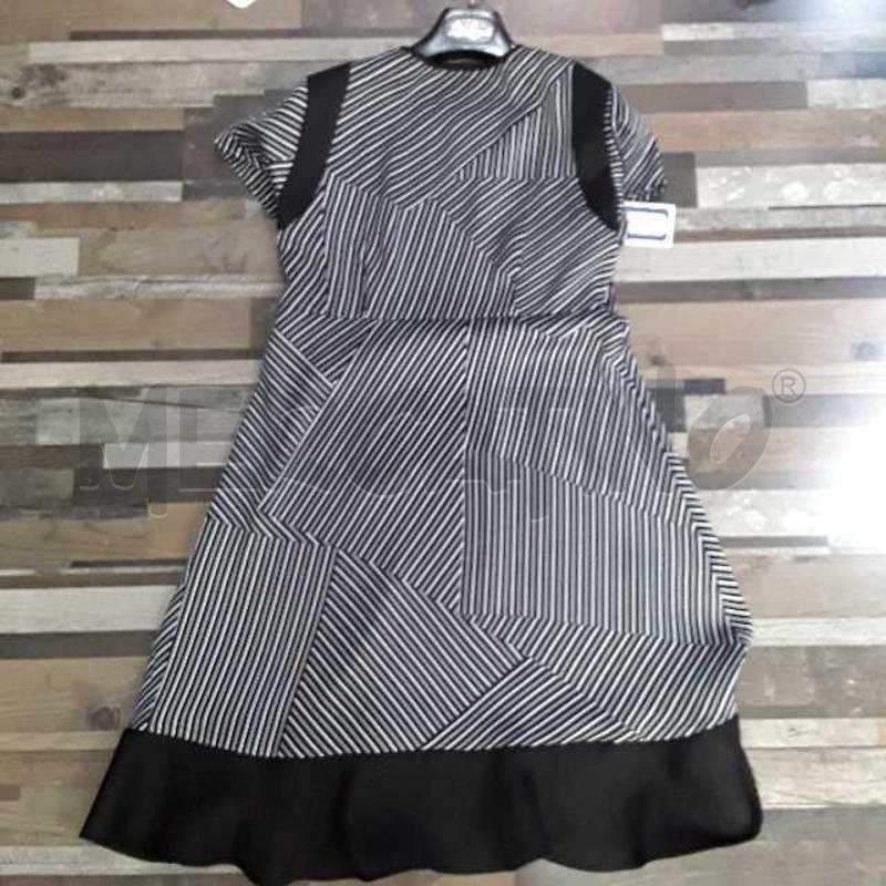 COMPLETO DONNA SISLEY VESTITO NERO RIGHINE+ COPRISPALLA BIANCO | Mercatino dell'Usato Montesilvano 3