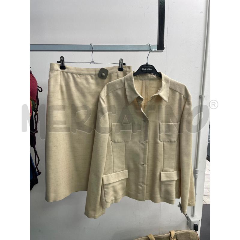 COMPLETO DONNA SMARCHIATO BEIGE FODERA BRIONI | Mercatino dell'Usato Montesilvano 1