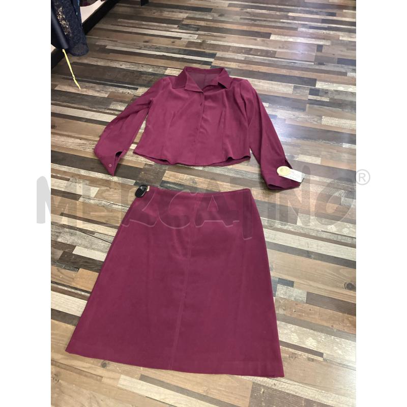 COMPLETO DONNA SMARCHIATO VIOLA TIPO SCAMOSCIATO | Mercatino dell'Usato Montesilvano 1