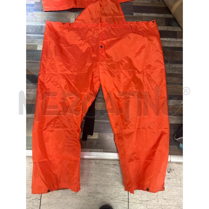 COMPLETO UOMO HELLY HANSEN ARANCIONE MARE BARCA | Mercatino dell'Usato Montesilvano 2