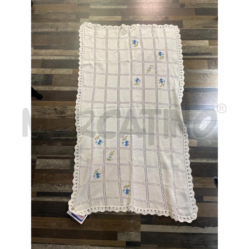 COPERTINA LETTINO UNCINETTO BIANCO FIORELLINI BLU | Mercatino dell'Usato Montesilvano 1