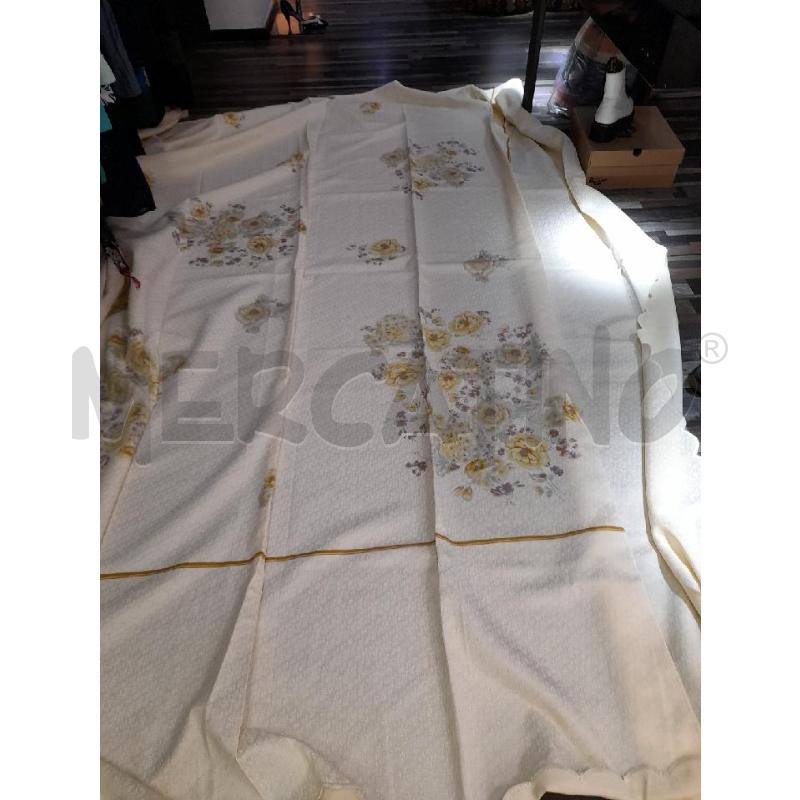 COPRI LETTO BEIGE M FIORI LILLA | Mercatino dell'Usato Montesilvano 1