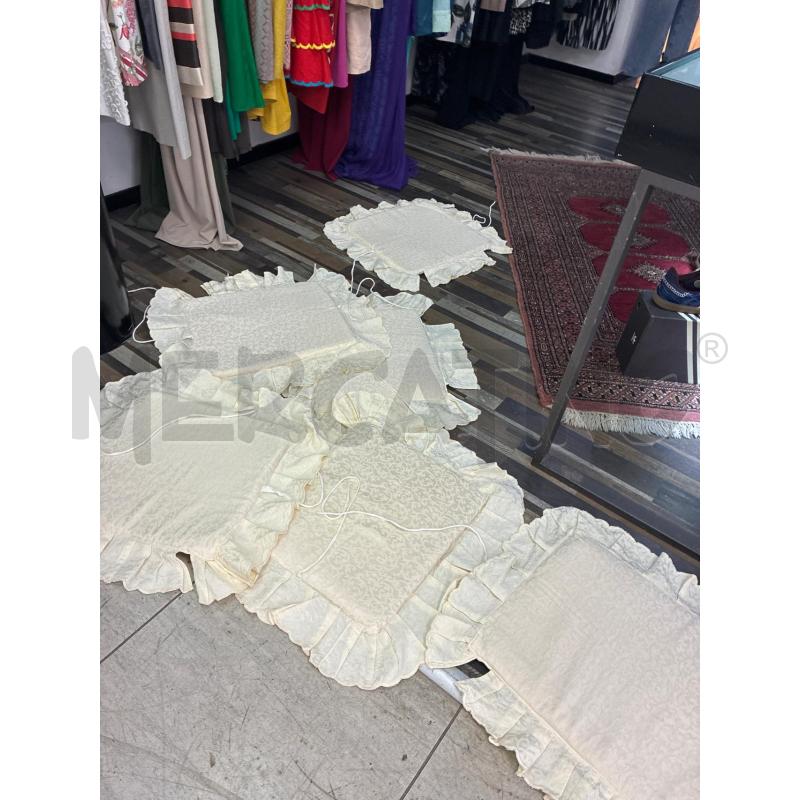 CUSCINO N 6 AVORIO | Mercatino dell'Usato Montesilvano 1