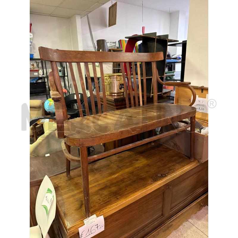 DIVANETTO VECCHIO LEGNO CURVO INIZIO 900 | Mercatino dell'Usato Montesilvano 1