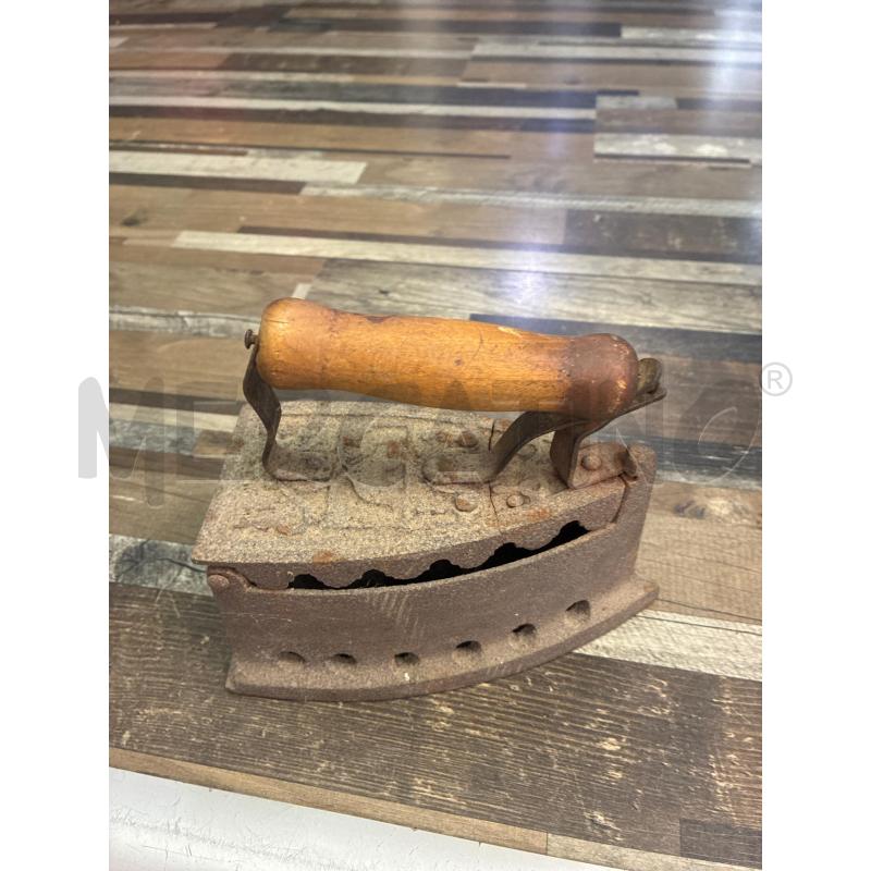 FERRO DA STIRO CARBONE MANICO LEGNO | Mercatino dell'Usato Montesilvano 2