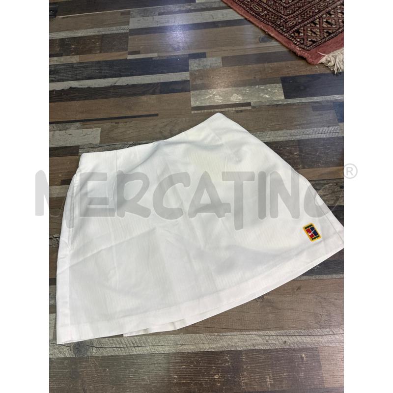 GONNA BIANCA TENNIS NIKE TG M | Mercatino dell'Usato Montesilvano 2