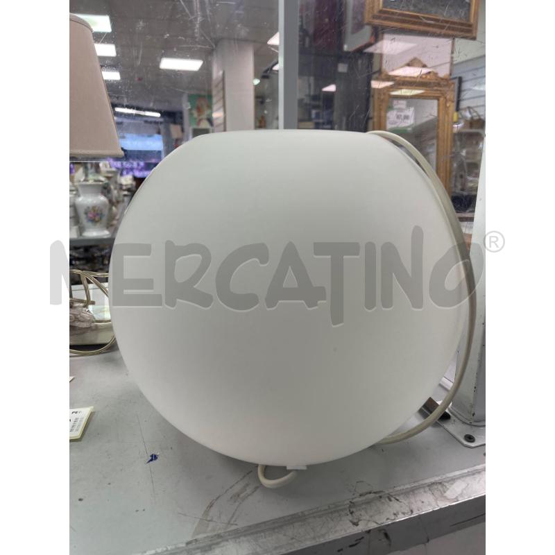 LAMPADA DA TAVOLO BALL BIANCA  | Mercatino dell'Usato Montesilvano 1