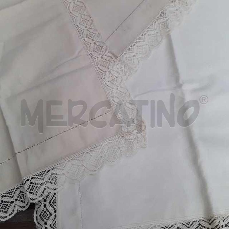 LENZUOLO MATRIMONIALE + 2 FEDERE + APPLICAZOINI ARROTONDATO | Mercatino dell'Usato Montesilvano 2