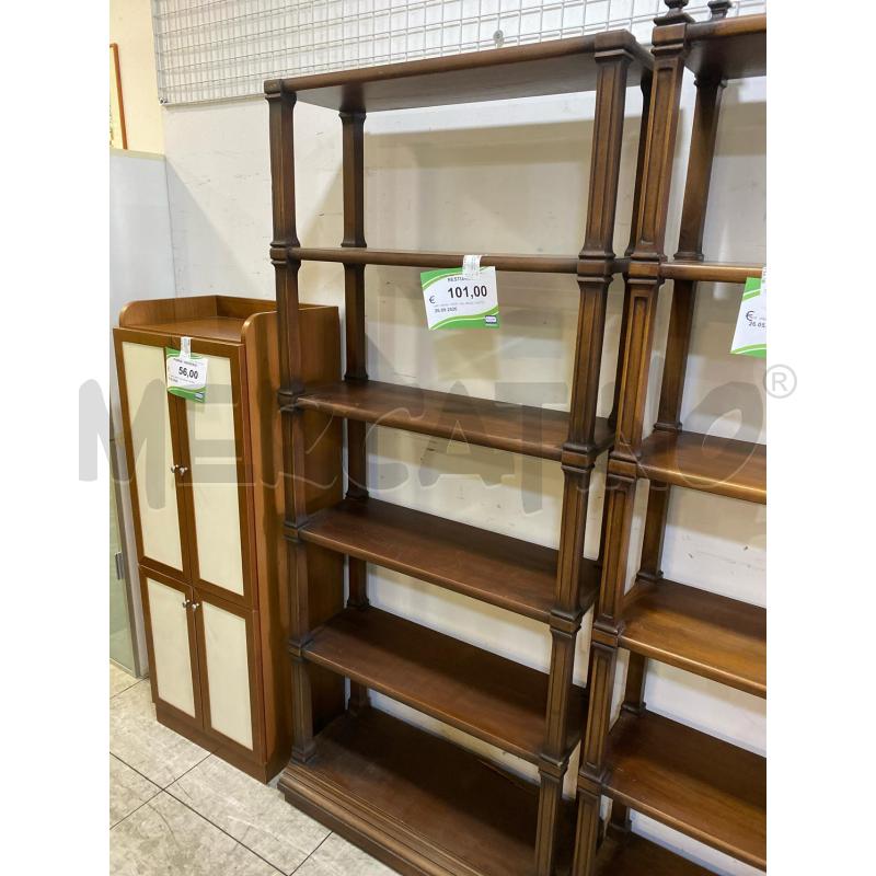 LIBRERIA LEGNO DA RESTUARARE | Mercatino dell'Usato Montesilvano 1