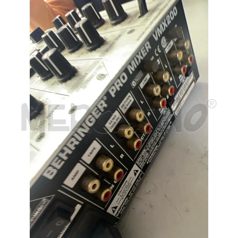 MIXER BEHRINGER VMX200 | Mercatino dell'Usato Montesilvano 3